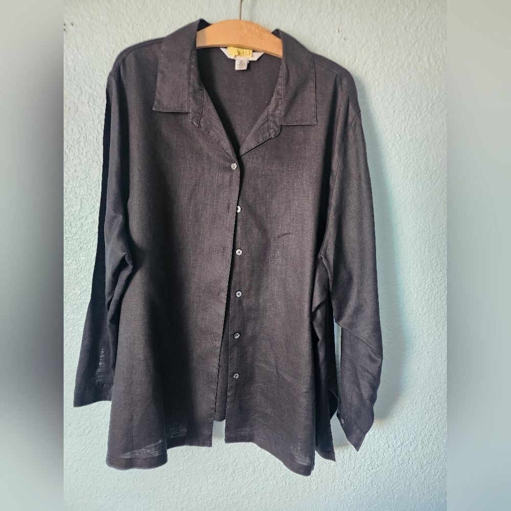 August Max Black Linen Button Down Shirt